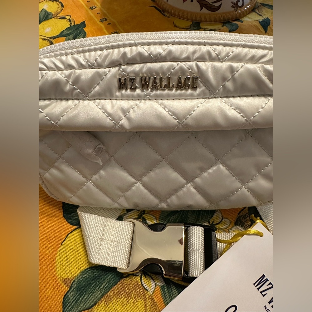 NWT LE MZ Wallace X Supergoop Belt Bag! Snowy Days Pristine Condition! - Picture 3 of 14